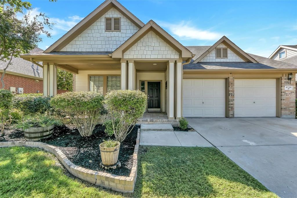 9705 Forney Trail, Fort Worth