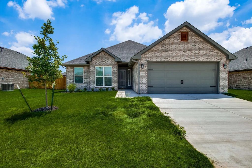 2816 Clover Drive, Sherman