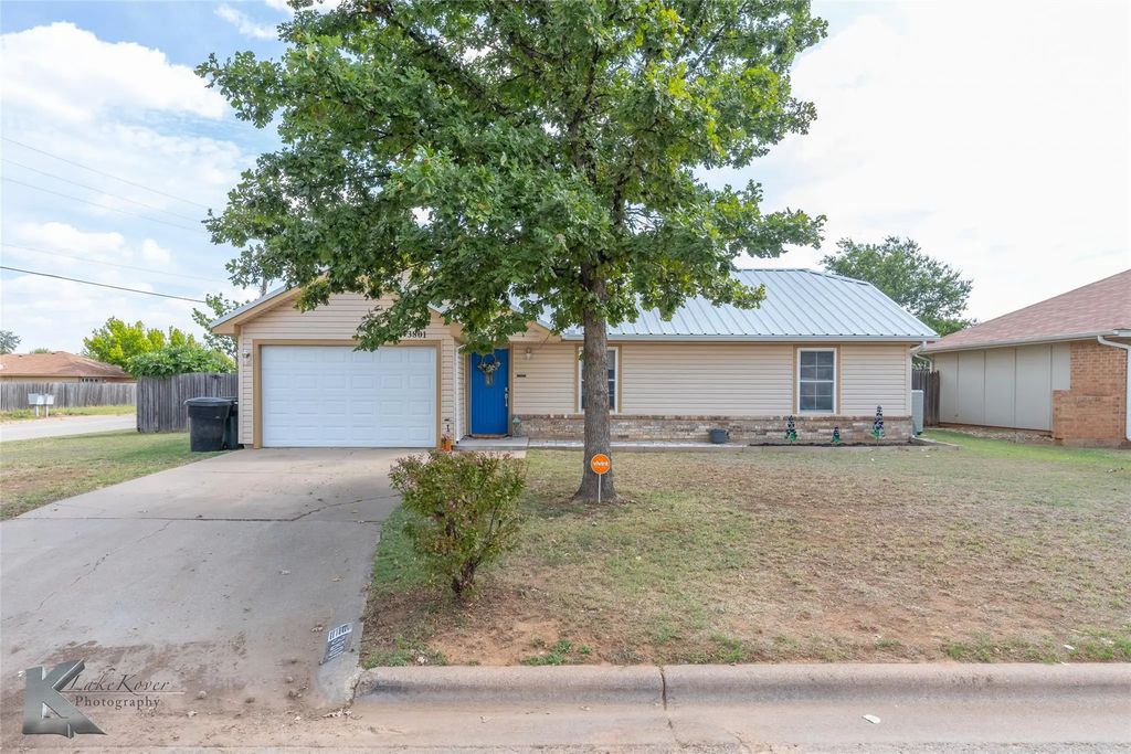 3801 Trinity Lane, Abilene