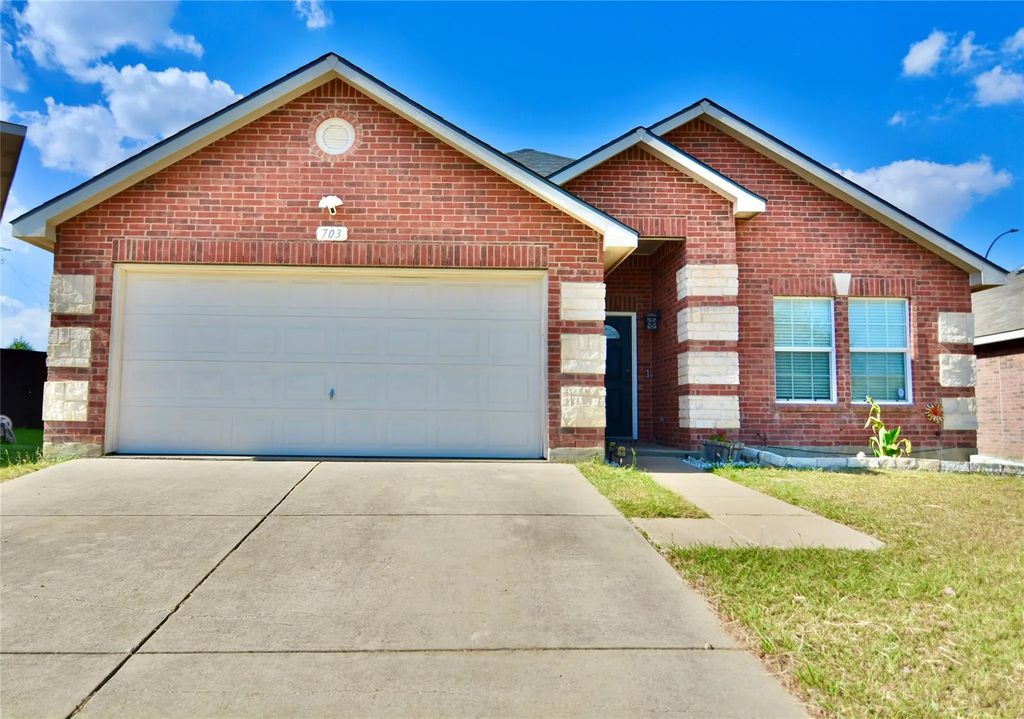 703 Moss Glen Trail, Arlington