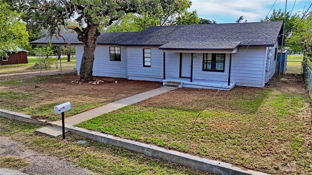 607 Baylor Street, Nocona
