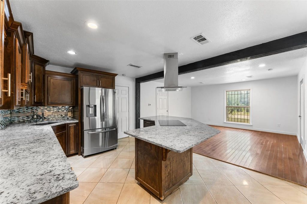 2749 Morgan Drive, Dallas