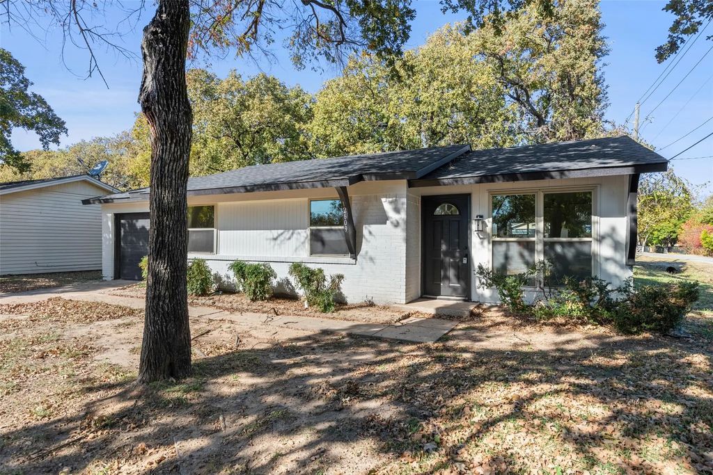 12609 Meadowcrest Lane, Balch Springs