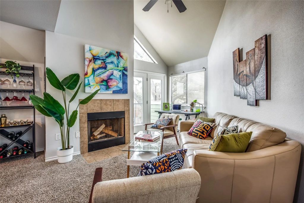 9837 Walnut Street 201, Dallas