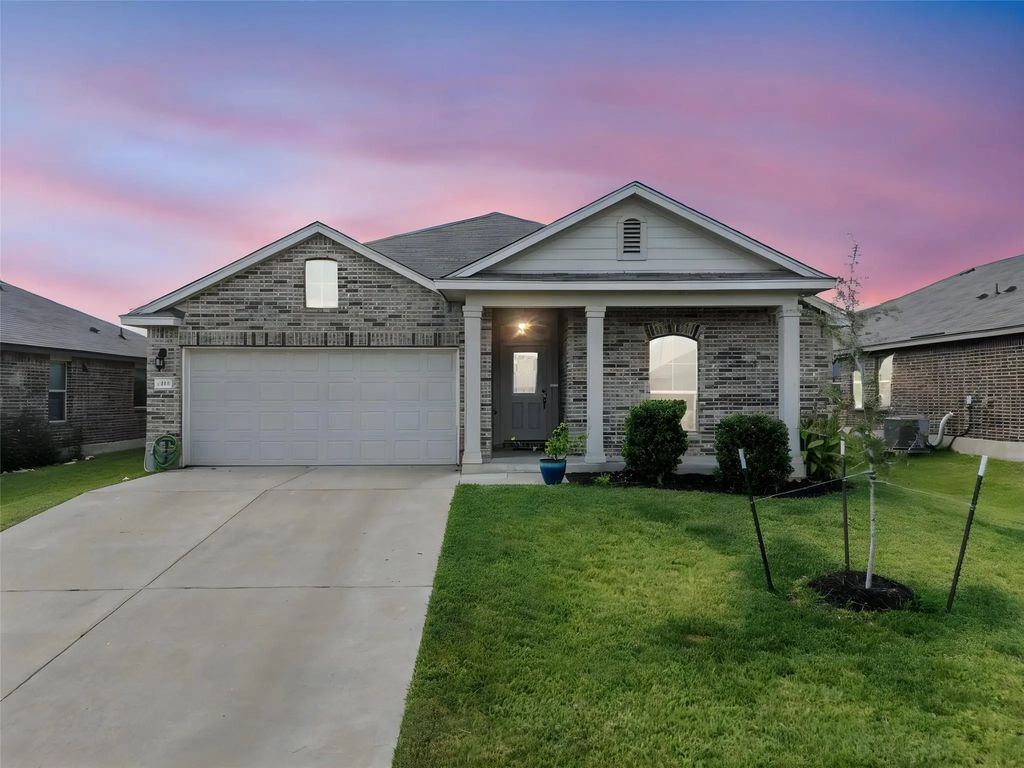 3017 Skinner Drive, Lorena