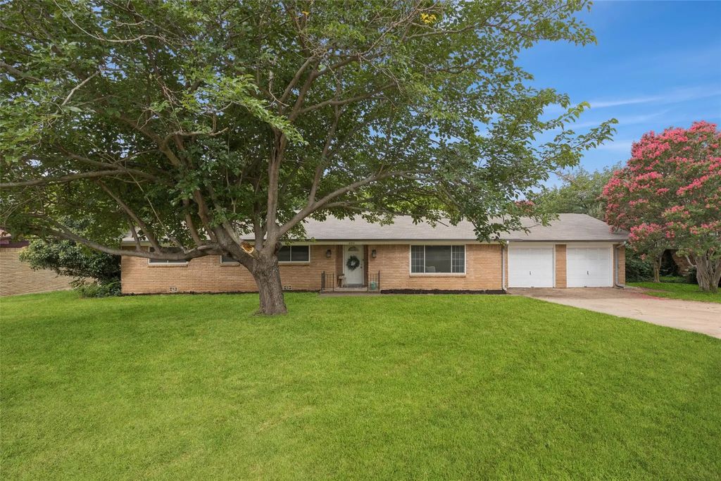 5321 Tiffin Drive, North Richland Hills