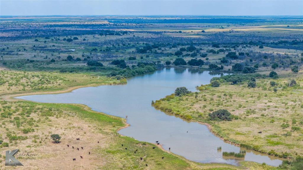 1208 County Road 304, Throckmorton
