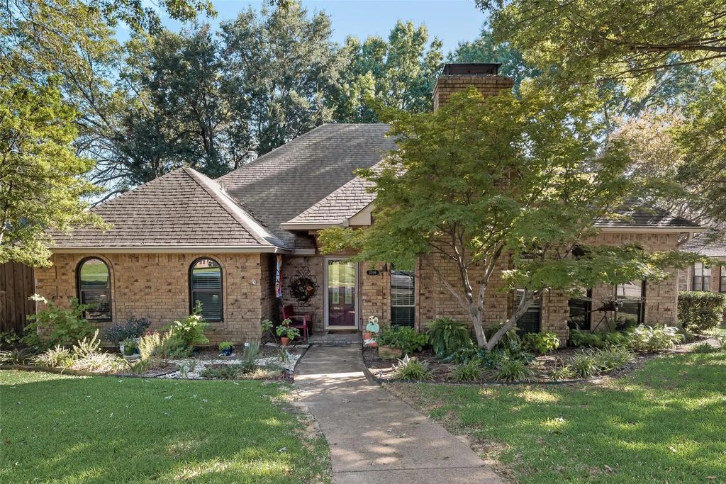 3706 Blain Drive, Rowlett