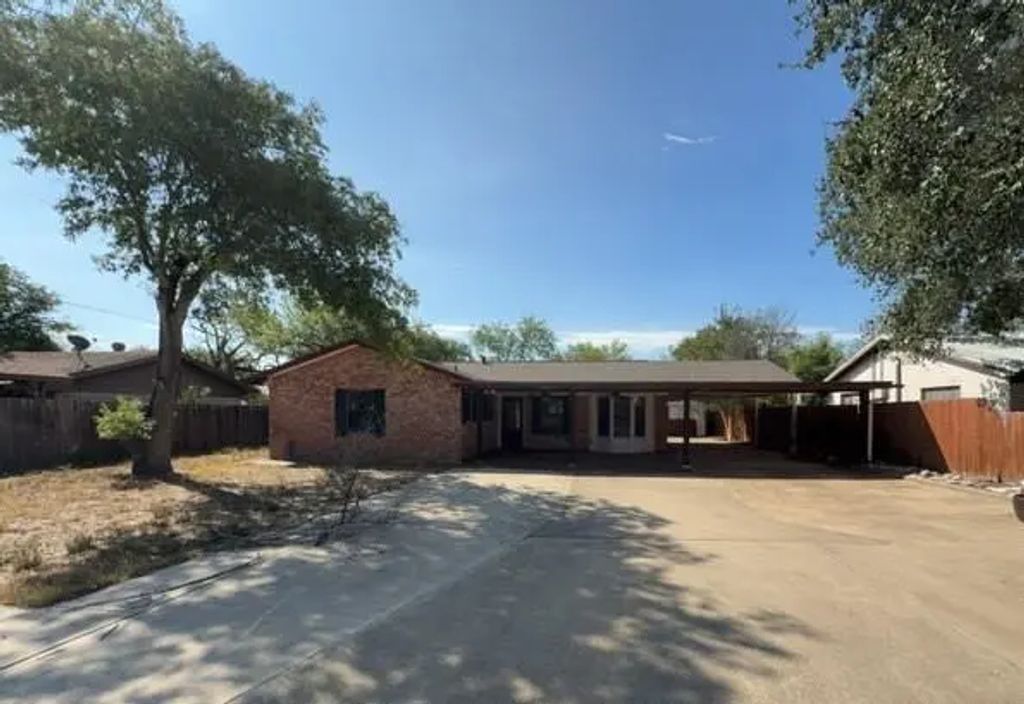 1217 Vivian Street, Pleasanton