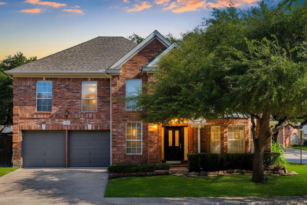 3761 Woodshadow Lane, Addison