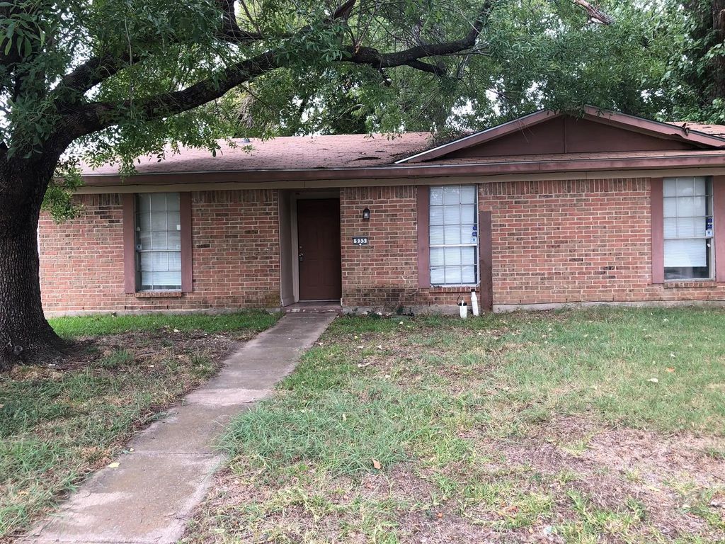 933 Wandering Way Drive, Allen