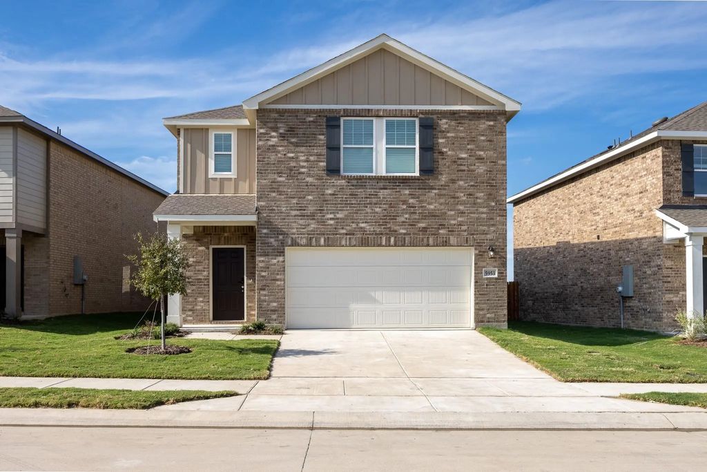 5953 Sahara Drive, Forney