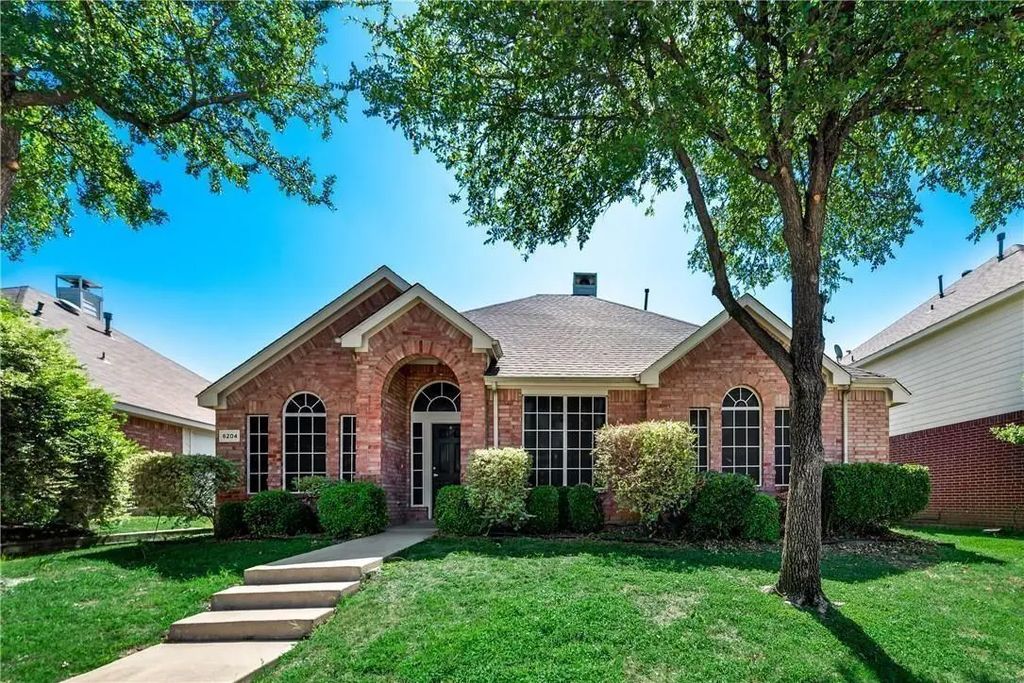 6204 Autumnwood Drive, Frisco