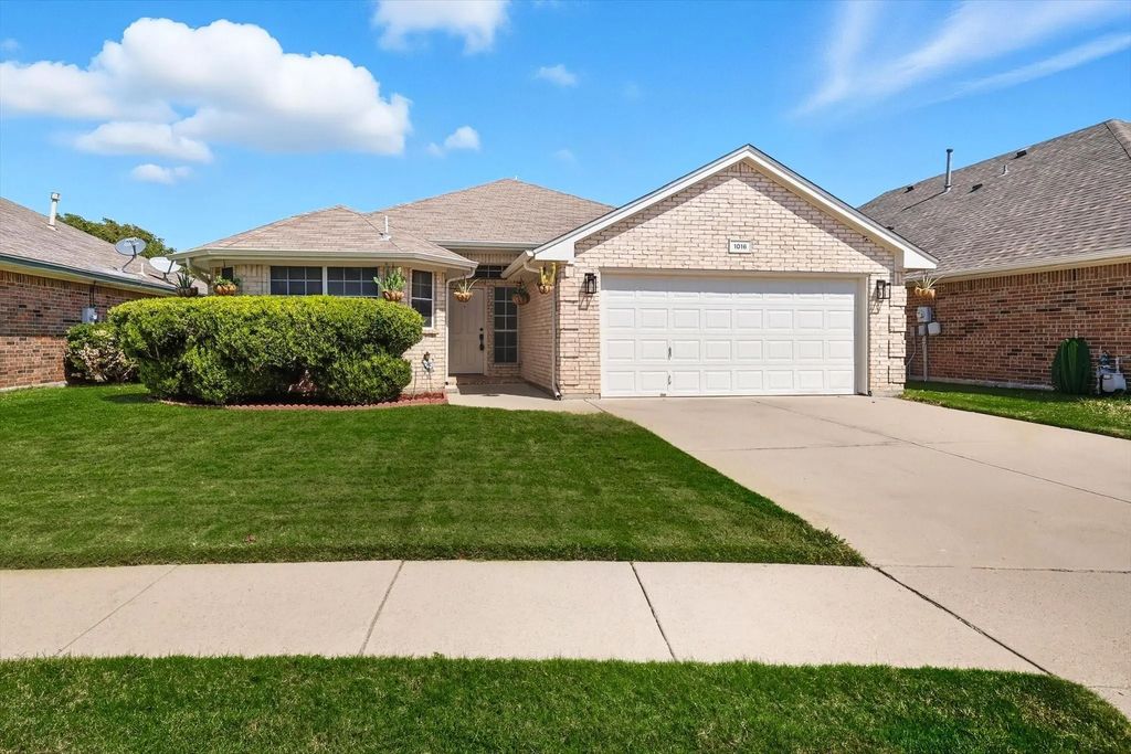 1016 Sagewood Lane, Saginaw