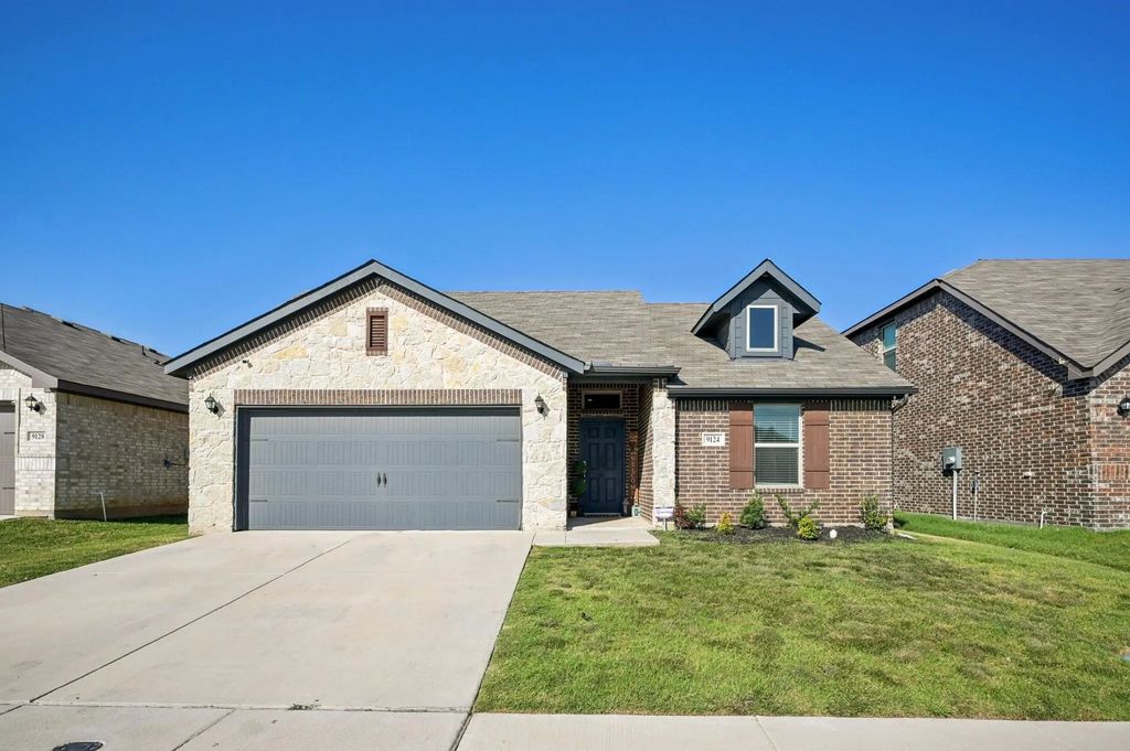 9124 Nevis Drive, Fort Worth