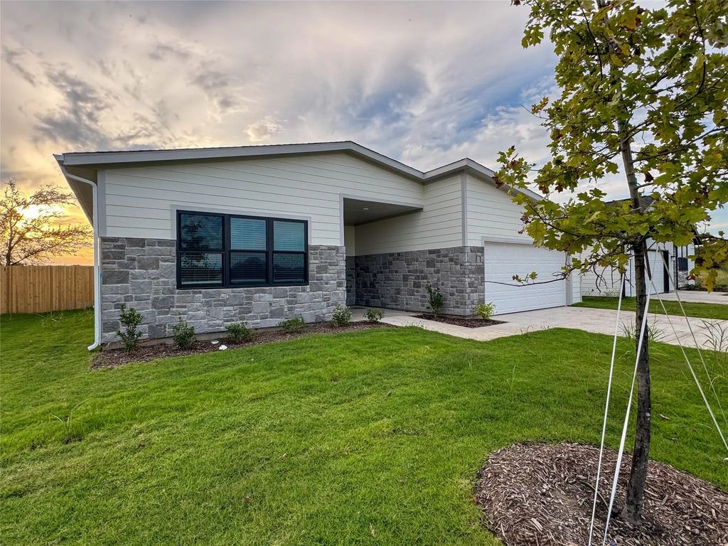 510 Lucy Road, Greenville