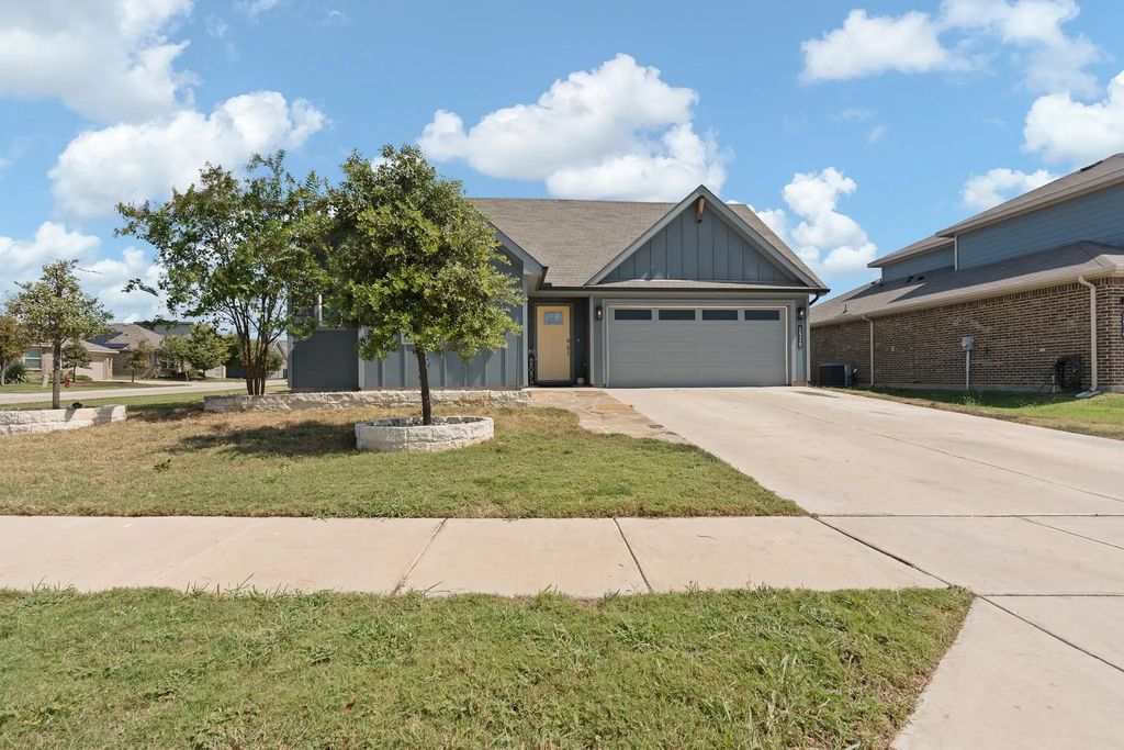 1520 Hulen Park Trail, Alvarado