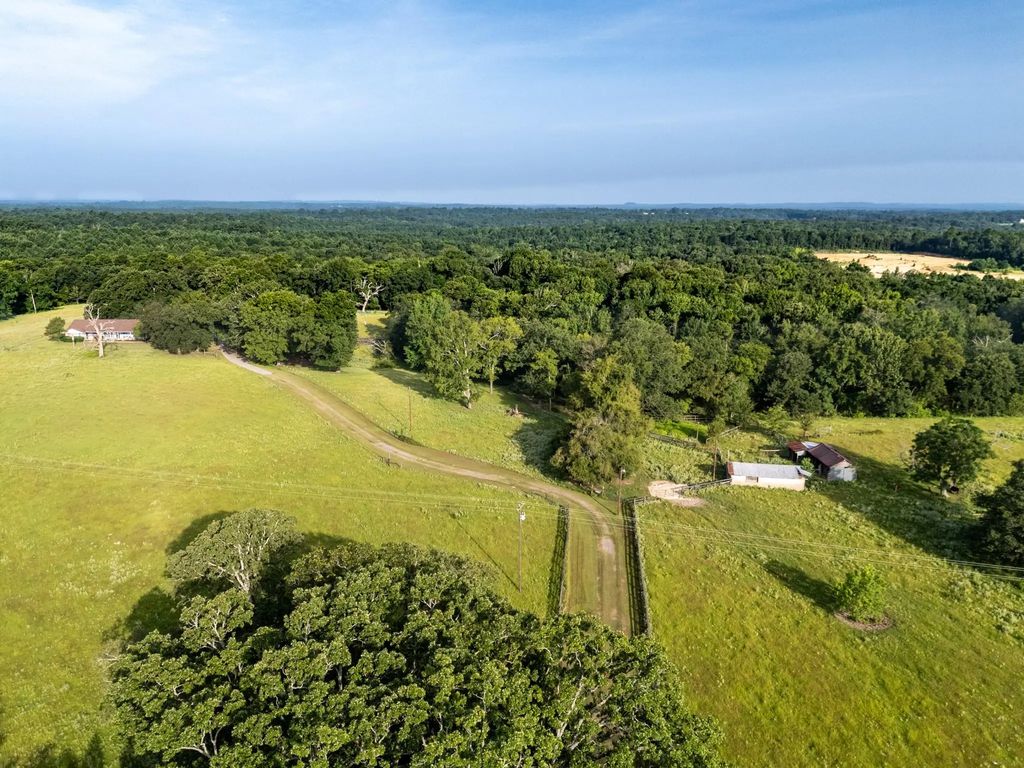 8124 Locust Road, Gilmer