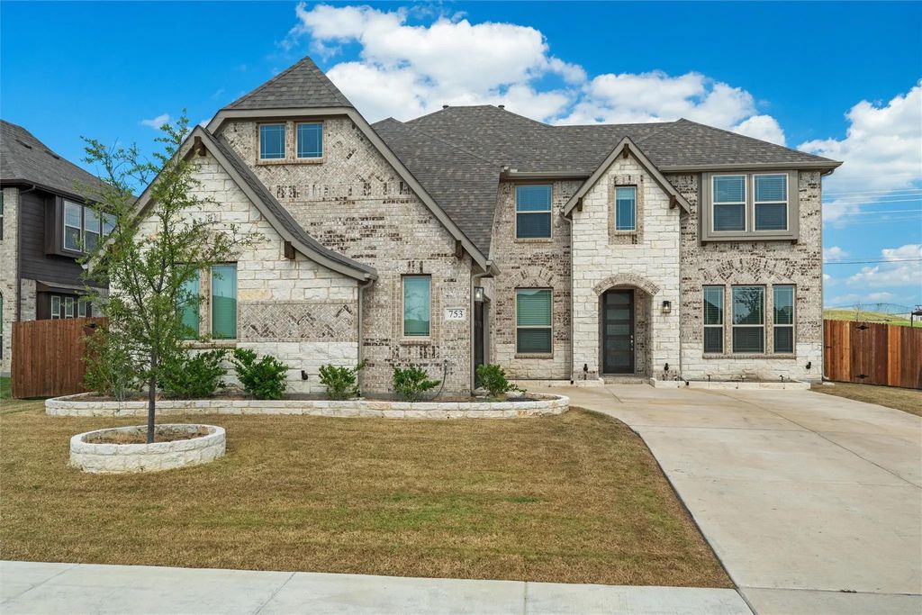 753 Truchas Avenue, Forney
