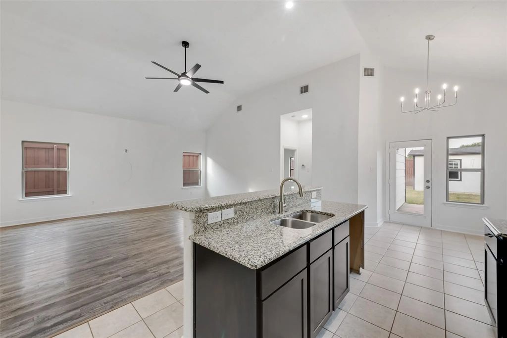 15422 Dorothy Nell Drive, Dallas