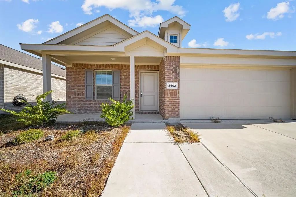 2402 Mobile Drive, Ennis