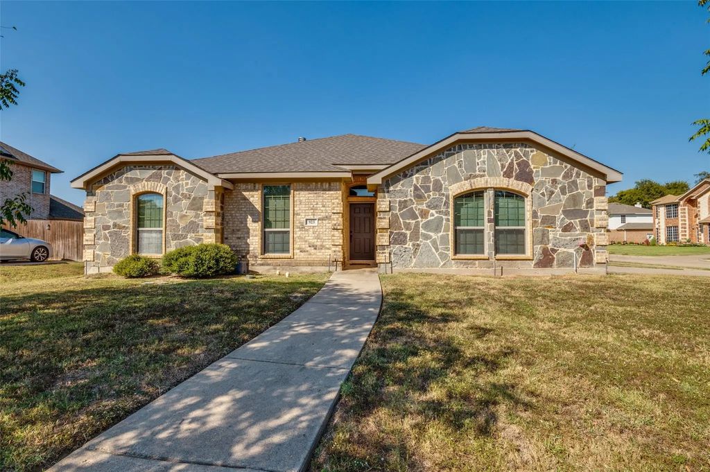 923 Blue Quail Run, Glenn Heights