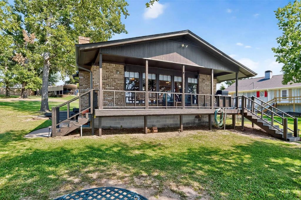 22216 Lounette Drive, Frankston