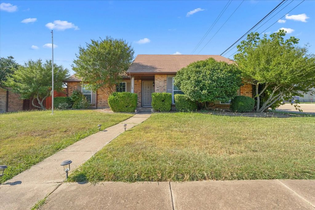 500 Willow Oak Street, Allen