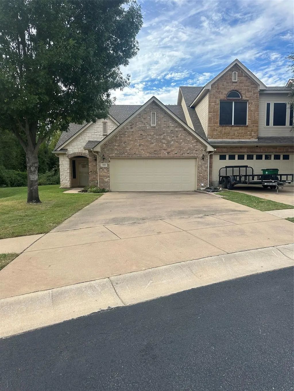 380 Greathouse Village, Decatur