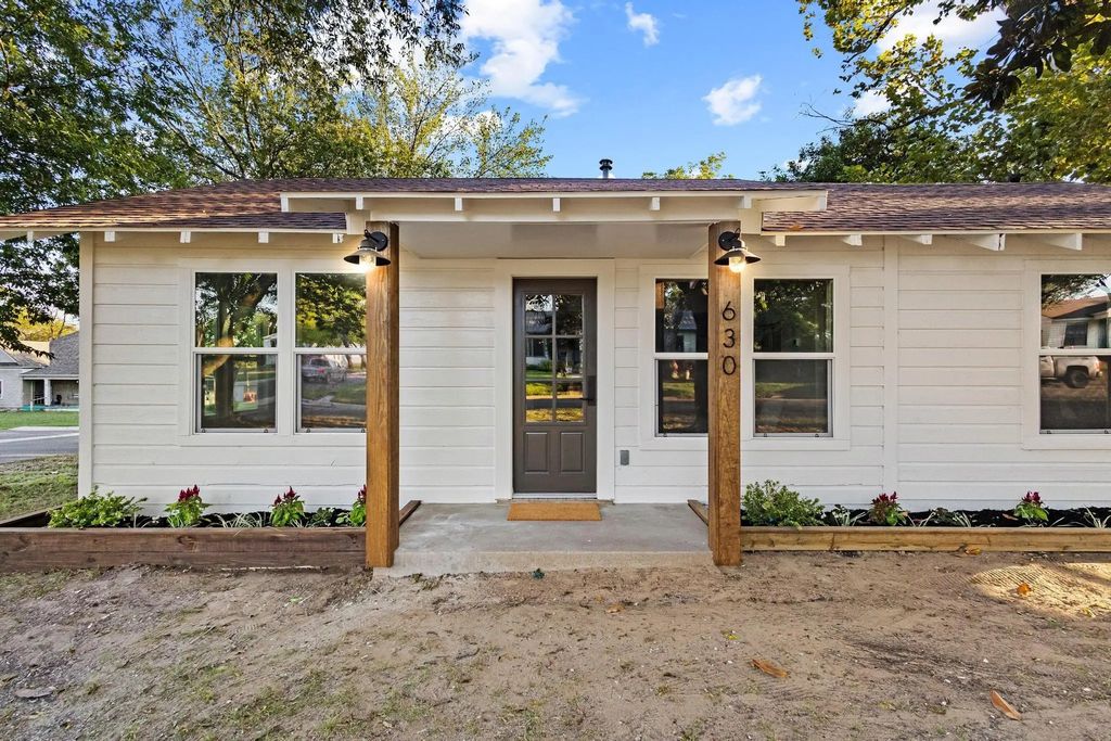 630 E Heron Street, Denison