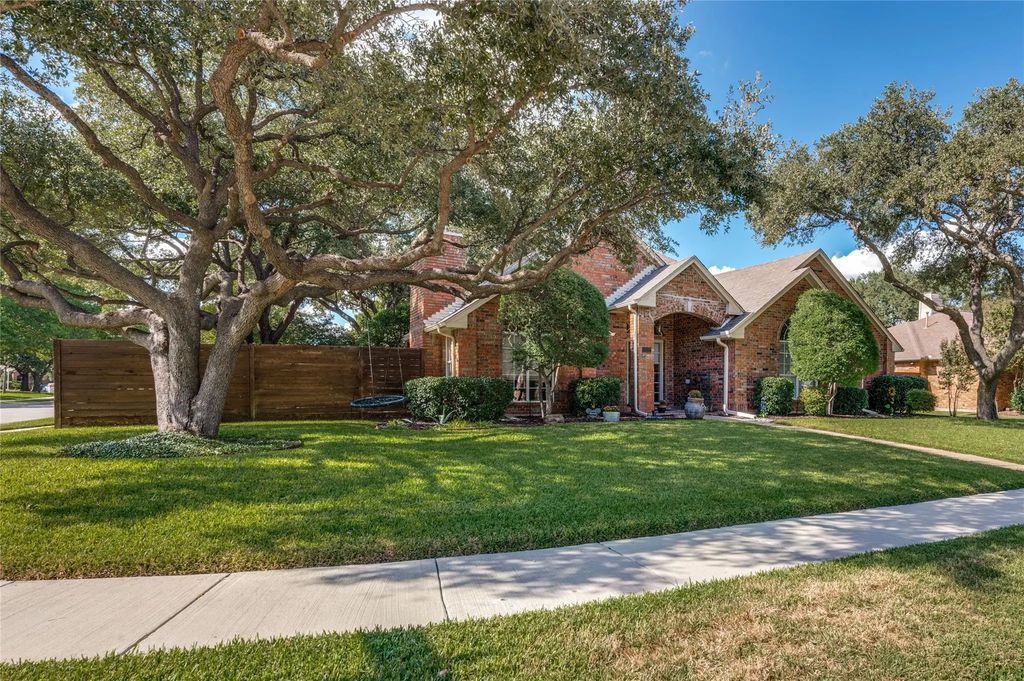 3637 Worthington Way, Plano
