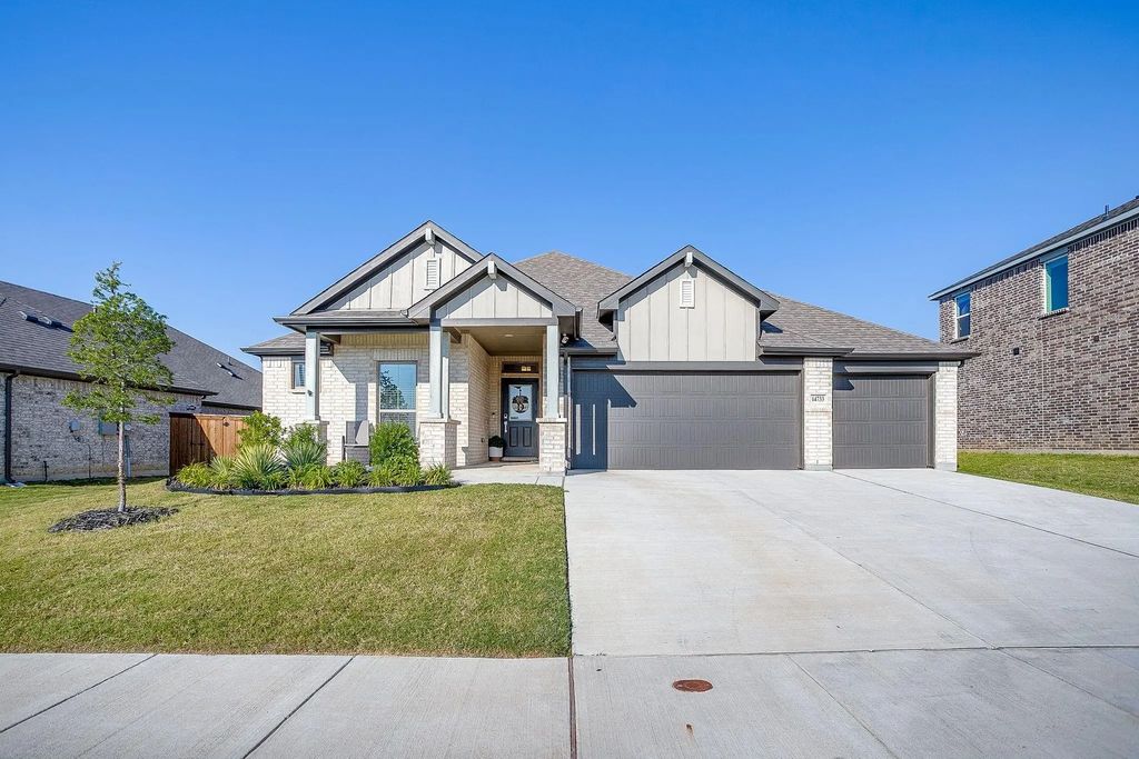 14733 Wagon Train Trail, Fort Worth
