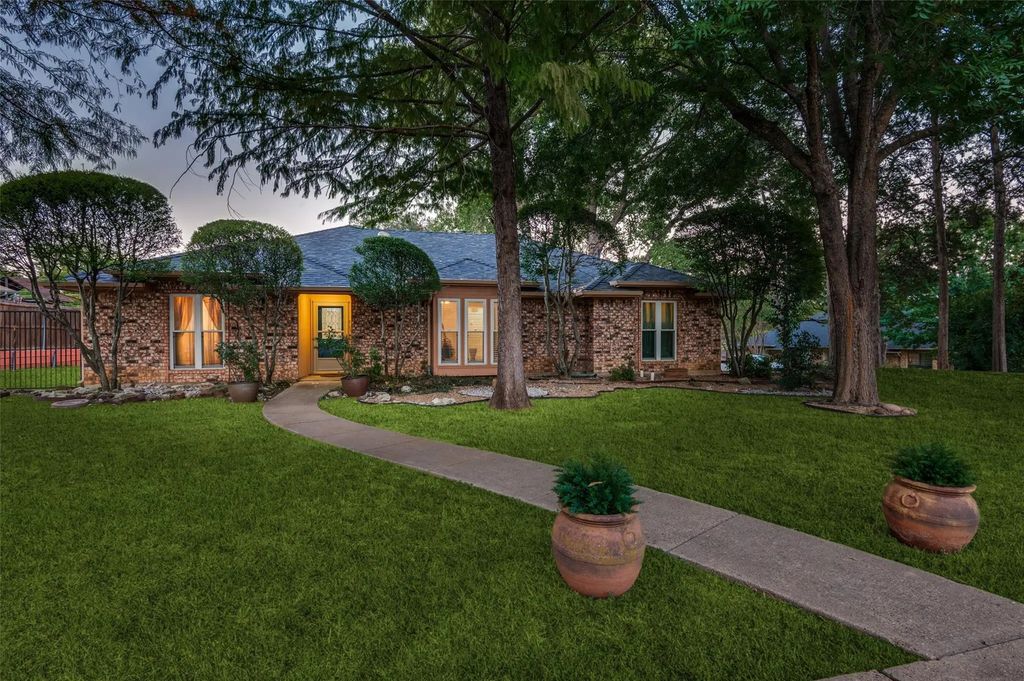 703 Delphi Drive, Duncanville