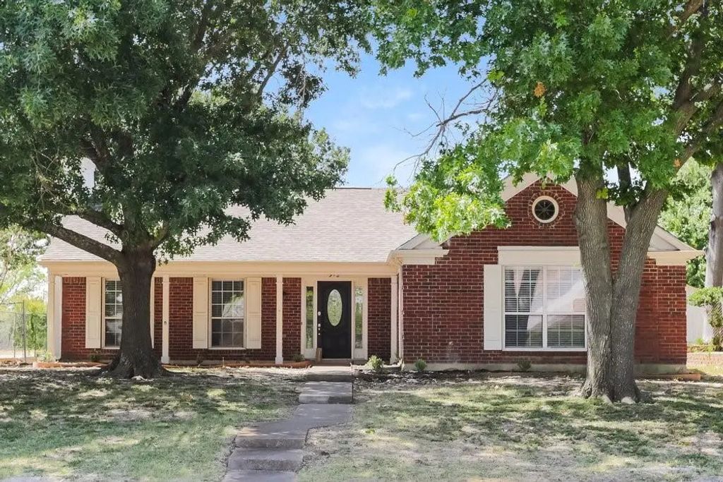 912 Eagle Drive, DeSoto