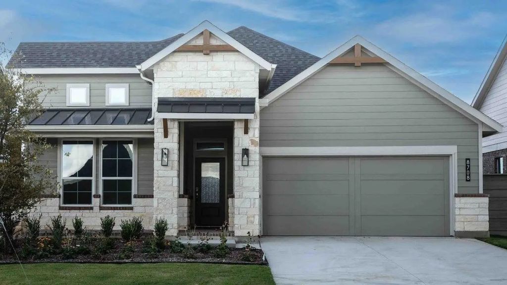 8708 Leafy Lane, Justin