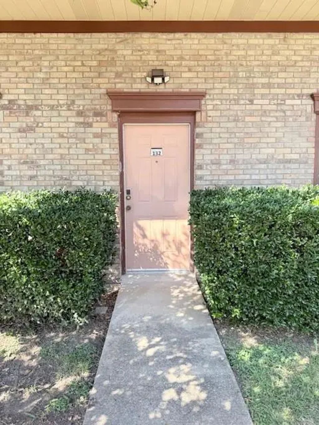 350 Oaks Trail 132, Garland