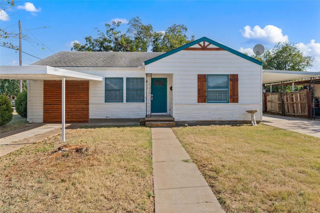 1300 W 8th Street, McGregor