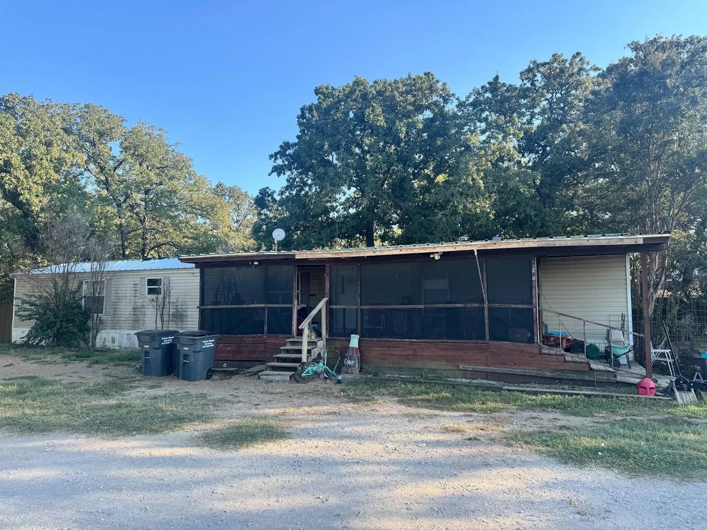 151 Sadie Lane, Springtown