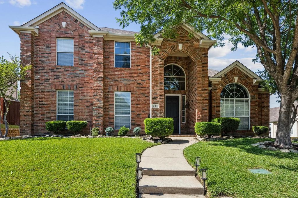 421 Vista Noche Drive, Lewisville