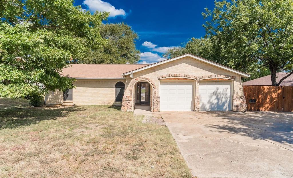 8409 Main Street, North Richland Hills