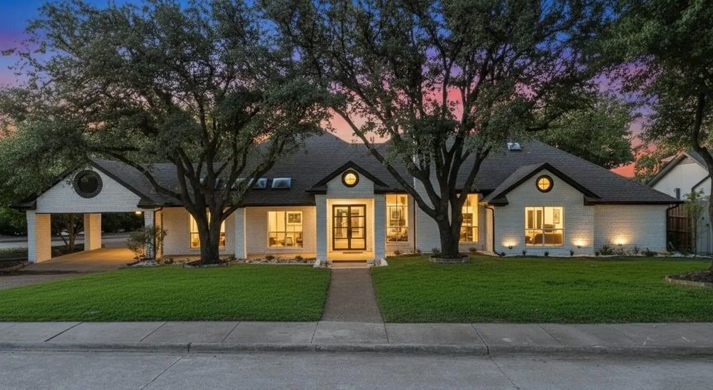 5926 Mapleshade Lane, Dallas