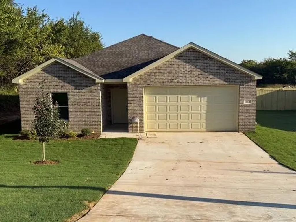 313 Garland Road, Bells