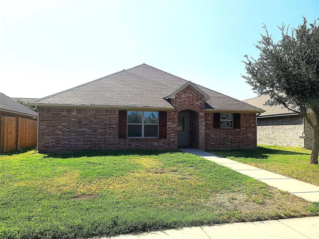 1110 Avendale Drive, Weatherford