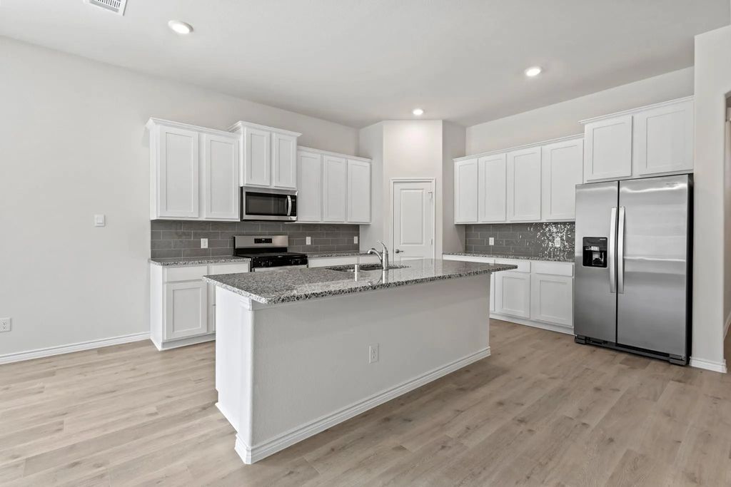 2140 Hunter Lane, Anna