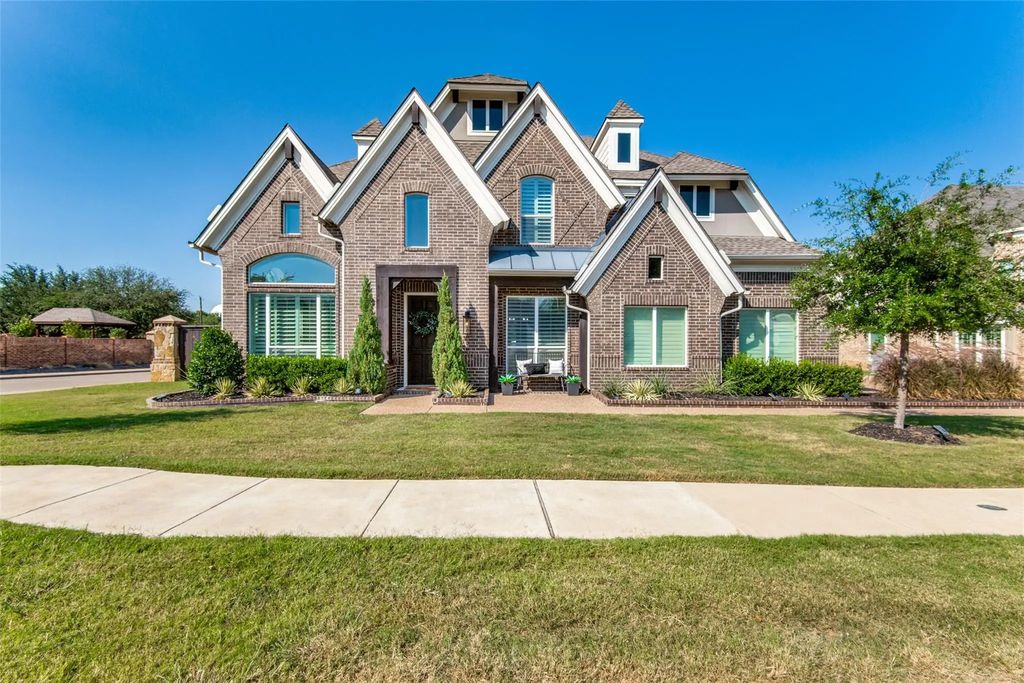 1433 Latigo Lane, Keller