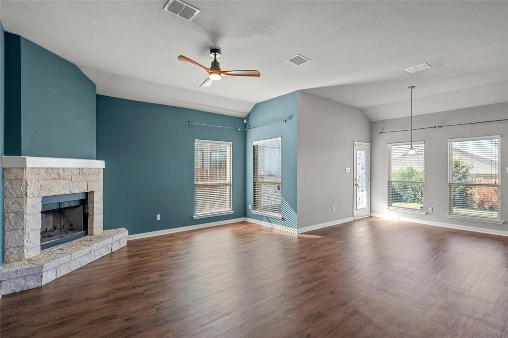 2813 Beutel Road, Waco