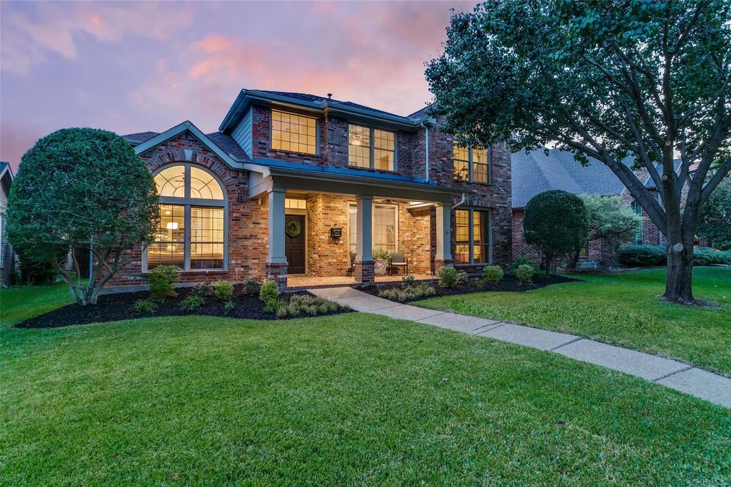 2270 Magic Mantle Drive, Lewisville