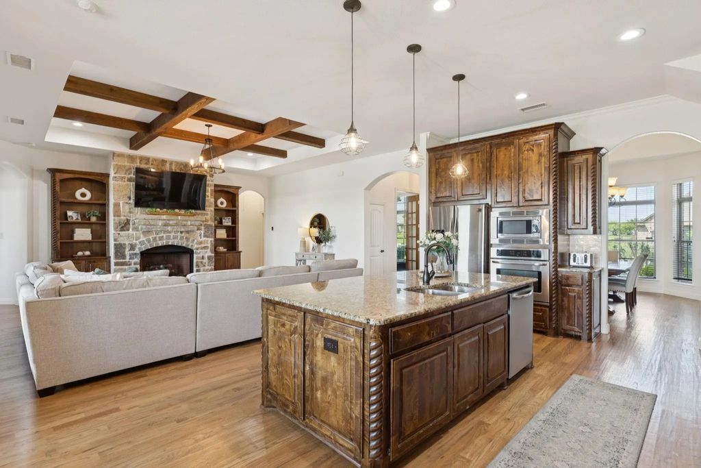 6824 Katie Corral Drive, Fort Worth