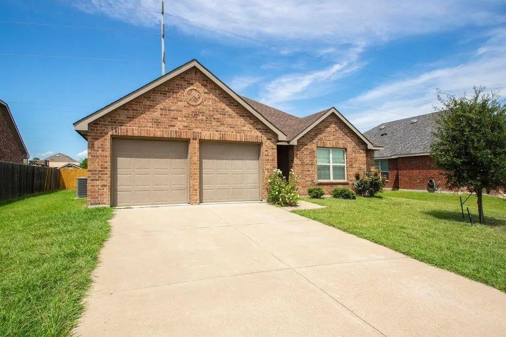 142 Pinto Drive, Waxahachie