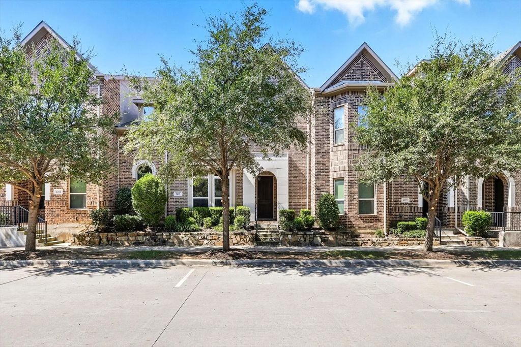 4217 Broadway Avenue, Flower Mound